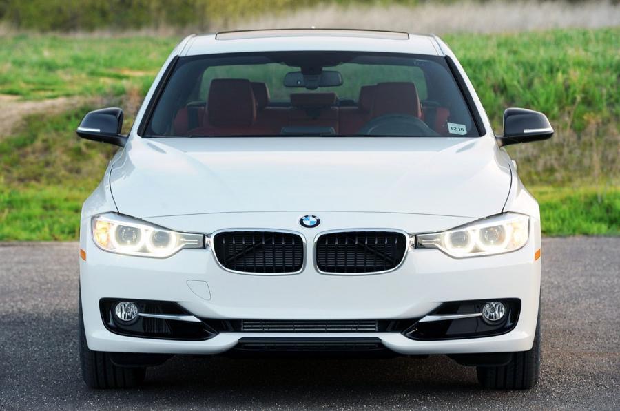  BMW 335i 2012 года  (фото 4 из 61)